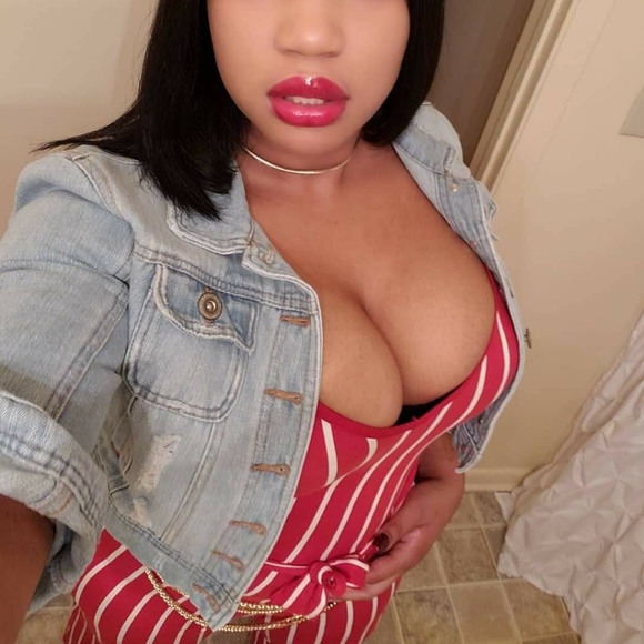 Red and white jumpsuit - Picture 4 of 4